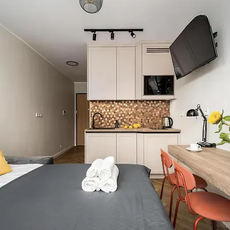 77 Wiktoryn Studio Apartment