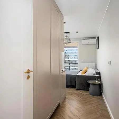 Apartment 77 Wiktoryn Studio *