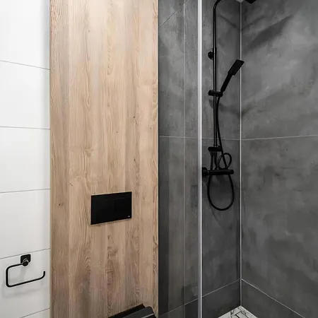 77 Wiktoryn Studio Apartment Warsaw