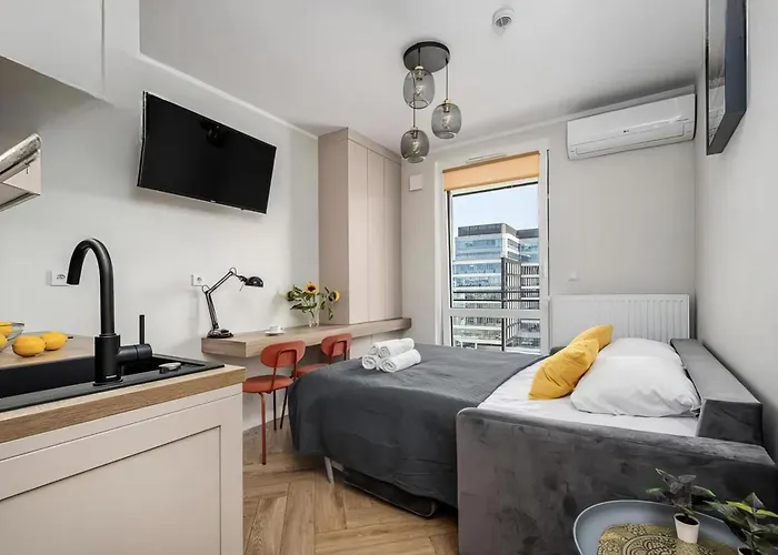 77 Wiktoryn Studio *