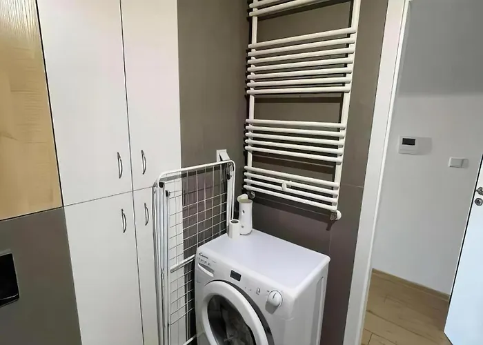 77 Wiktoryn Studio * Warszawa