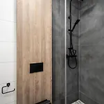 77 Wiktoryn Studio Apartment Warsaw